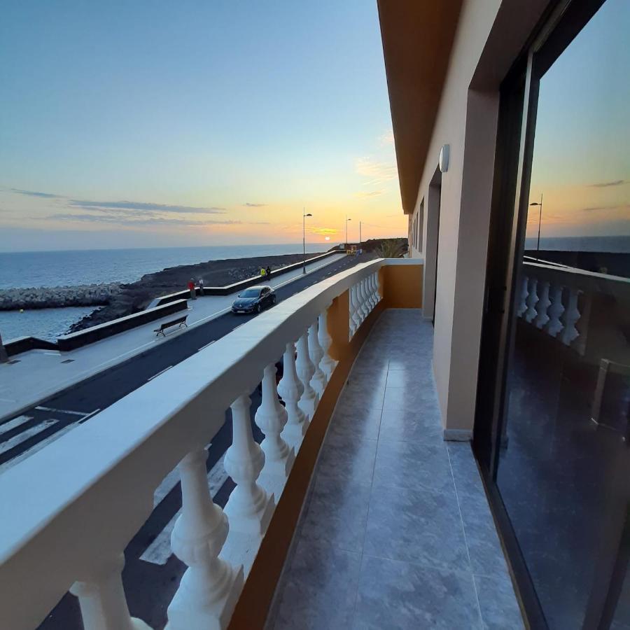 Vv 122 Con Balcon En Primera Linea De Mar La Restinga Kültér fotó